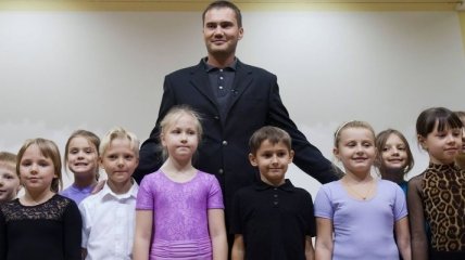 Януковичу-младшему хотят посвятить уголок в музее его родной школы