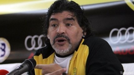 Марадона требует от "Аль-Васла" 17 миллионов евро 