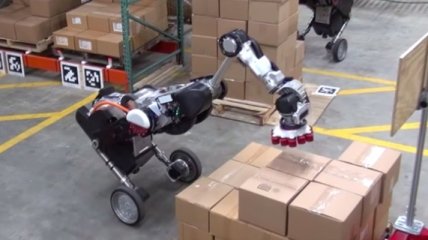 Робот-грузчик компании Boston Dynamics покоряет Сеть своими возможностями (Видео)