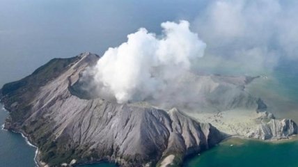 Извержение вулкана в Новой Зеландии: погиб еще один человек 