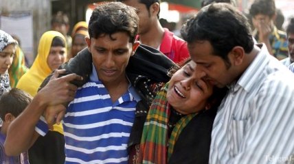 Число жертв крушения парома в Бангладеш возросло до 65