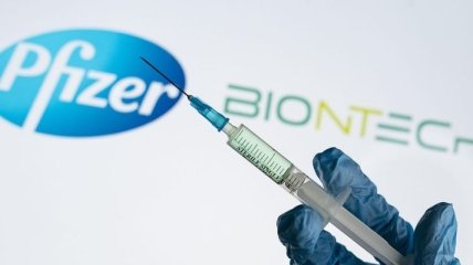 Украина заключила новое соглашение с Pfizer: речь идет о поставке 20 миллионов доз вакцины 