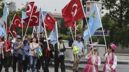 В Турции прошел митинг памяти жертв депортации крымских татар