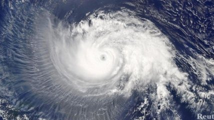 В Японии бушует тайфун: эвакуированы 10000 человек