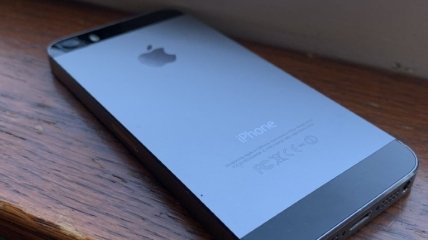 В Apple Store и Genius Bar меняют правила ремонта iPhone