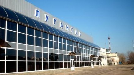 Террористы обстреляли из минометов аэропорт Луганска