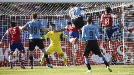 Кубок Америки. Уругвай и Парагвай вышли в четвертьфинал (Фото)