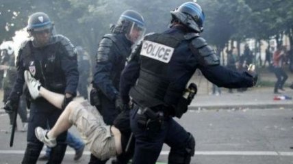Более 30 человек задержаны в ходе протестных акций во Франции
