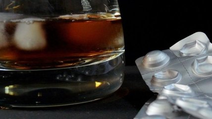 Сочетание алкоголя и лекарств: почему это смертельно для человека
