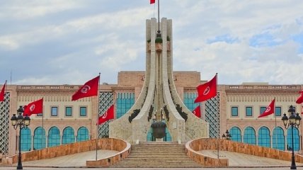 В Тунисе проходит первый тур президентских выборов