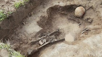 Археологи нашли захоронение людей-гигантов 