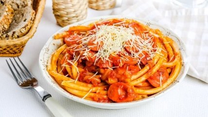 Вкусная паста в томатно-сливочном соусе