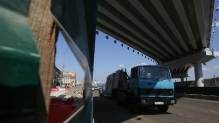 "Укравтодор": С 1 июня грузовики будут ездить только ночью