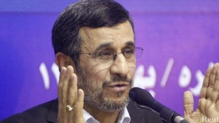 Ахмадинеджад продает подарки, деньги пойдут вдовам и матерям