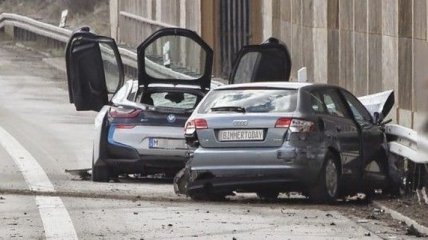 В Германии разбился BMW i8