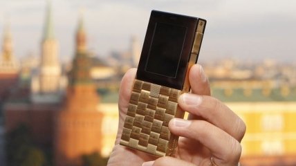 Мобильные телефоны украинцев атакуют вирусы
