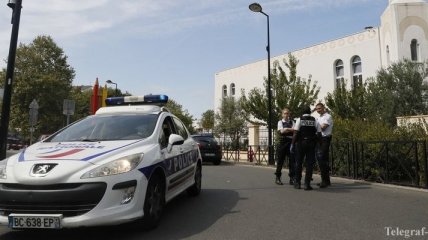 Во Франции задержали веганов, совершавших нападения на мясные магазины