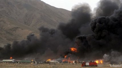 Под Кабулом подожжены 400 бензовозов