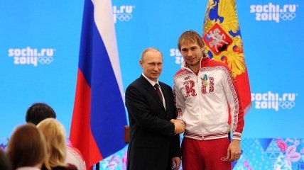 Владимир Путин и Антон Шипулин после Олимпиады в Сочи