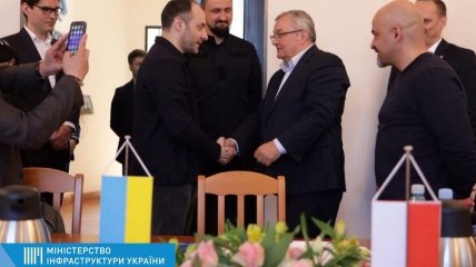 Україна та Польща домовились про усунення зайвої бюрократії на кордоні