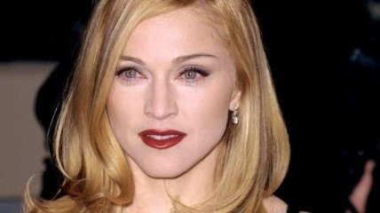 Блондинка или брюнетка: новый эксперимент Мадонны 