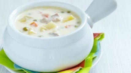 Рецепт дня: сырный суп с курицей по-французски 
