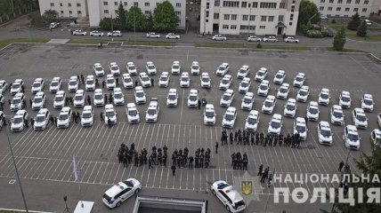 Япония передала в Нацполицию более 80 новых авто (Видео)