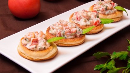 Волованы с крабовым мясом. Вкусная закуска на праздничный стол