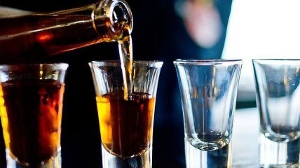 Сколько водки украинцы выпили за год: данные Госстата