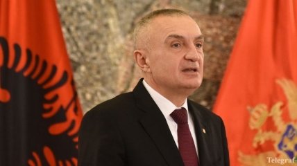 Социалисты в Албании готовят импичмент президенту 