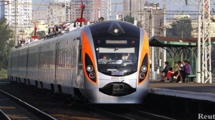 "Укрзализныця" назначила новый график скоростных поездов  