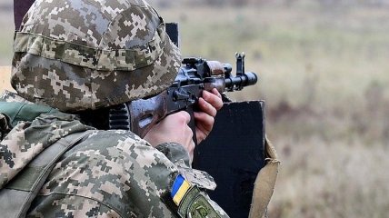 В штабе сообщили о вражеских обстрелах на Донбассе