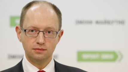 Яценюк подозревает Клюева в "крышевании" подставных партий в ОВК 