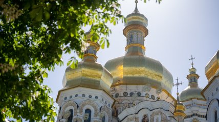 Святой Алипий біл монахом в Киево-Печерском монастыре