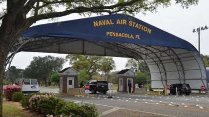 Стрельбу на военной базе во Флориде ФБР расценивает как теракт