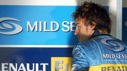 Двукратный чемпион Формулы-1 Фернандо Алонсо официально возвращается в "королевские" гонки