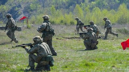 Зеленский поздравил военных с Днем пехоты: Дают достойный отпор российскому агрессору