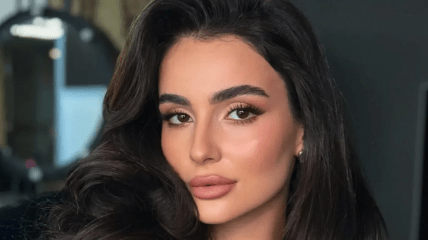 Анна Тринчер заинтриговала съемками нового клипа