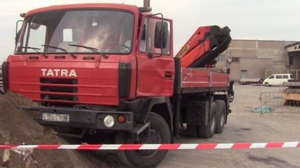В Одесской области водитель попал под колеса грузовика