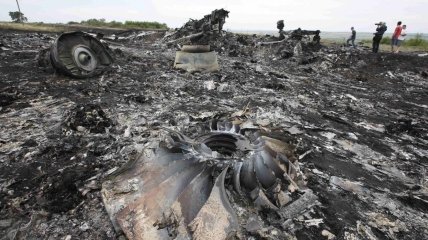 Boeing 777 рейсу МН17 розбився на Донбасі 17 липня 2014 року