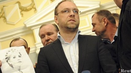 Власенко заверил, что является защитником Тимошенко