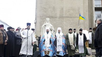 В Черкассах открыли памятник митрополиту Василию Липкивскому