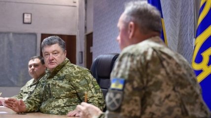Порошенко созвал военный кабинет по ситуации на Азове 