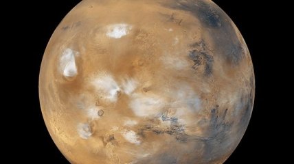 Ученые обнаружили на Марсе уникальный кратер с водяным льдом