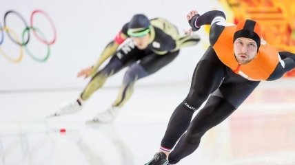 Конькобежный спорт. Сборная Голландии доминирует на дистанции 500 м