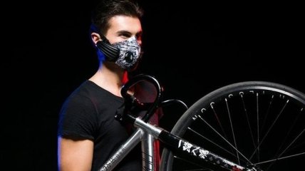 Представлена защитная маска для велосипедиста с костной проводимостью (Фото)