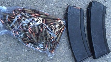 В Днепропетровске у патрульного полиции изъят арсенал оружия