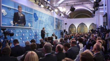 Порошенко поручил отозвать заявление о продлении Минских соглашений