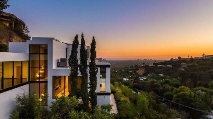 Аріана Гранде придбала розкішний будинок за $13,7 мільйона