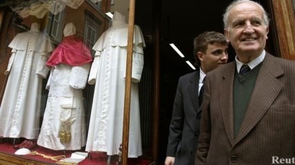 В Риме показали одежду нового Папы